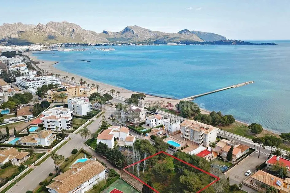 Selten verfügbares Baugrundstück kaufen in zweiter Meereslinie in Puerto Pollensa, Mallorca