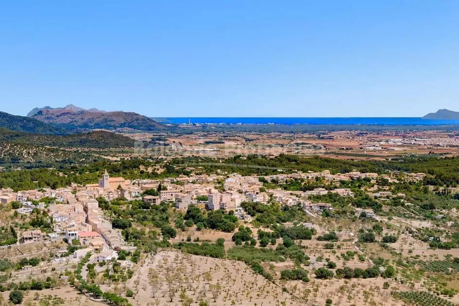 Ländliches Grundstück mit fantastischem Blick, zu verkaufen in Campanet, Mallorca