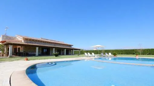 Finca Sant Vicenç mit Bergblick, Pool, Wlan, Klimaanlage, Terrassen und Garten