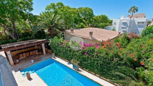 Einfamilienhaus mit Touristenlizenz zum Verkauf in Cala Estancia, Mallorca 
