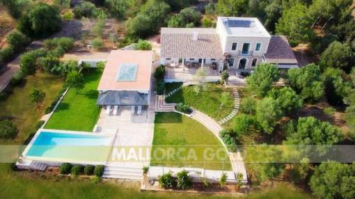 Elegante Luxusfinca mit viel Privatsphäre unweit vom Traumstrand Es Trenc Elegante Luxusfinca mit viel Privatsphäre unweit vom Traumstrand Es Trenc