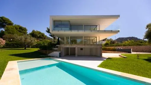 Moderne Villa mit Pool in Costa de los Pinos