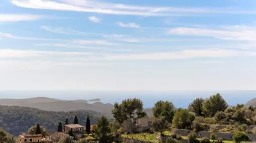 Bezauberndes Haus mit Charakter und spektakulärem Ausblick zu den Bergen und über das Meer in Galilea