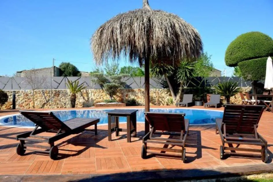 Villa mit Pool auf dem Lande in Pina - ab 1. Mai frei