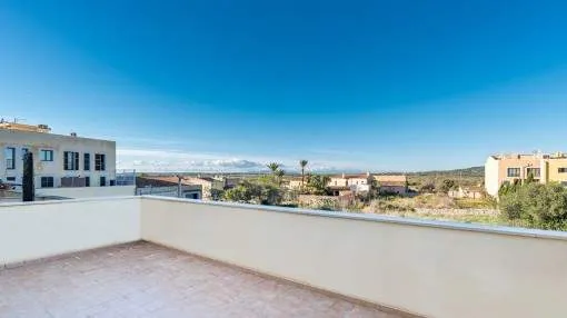 Großzügige Wohnung in Santanyí mit großer Terrasse und Weitblick auf Hügellandschaft Großzügige Wohnung in Santanyí mit großer Terrasse und Weitblick auf Hügellandschaft