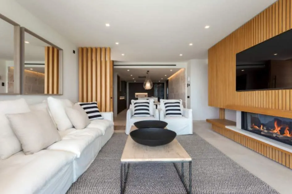 Helle Neubau-Wohnung mit 2 Terrassen, Meerblick und top Qualität in Santa Ponsa