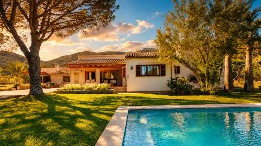 Hübsche Finca auf dem Lande mit Ferienvermietungslizenz in Pollensa
