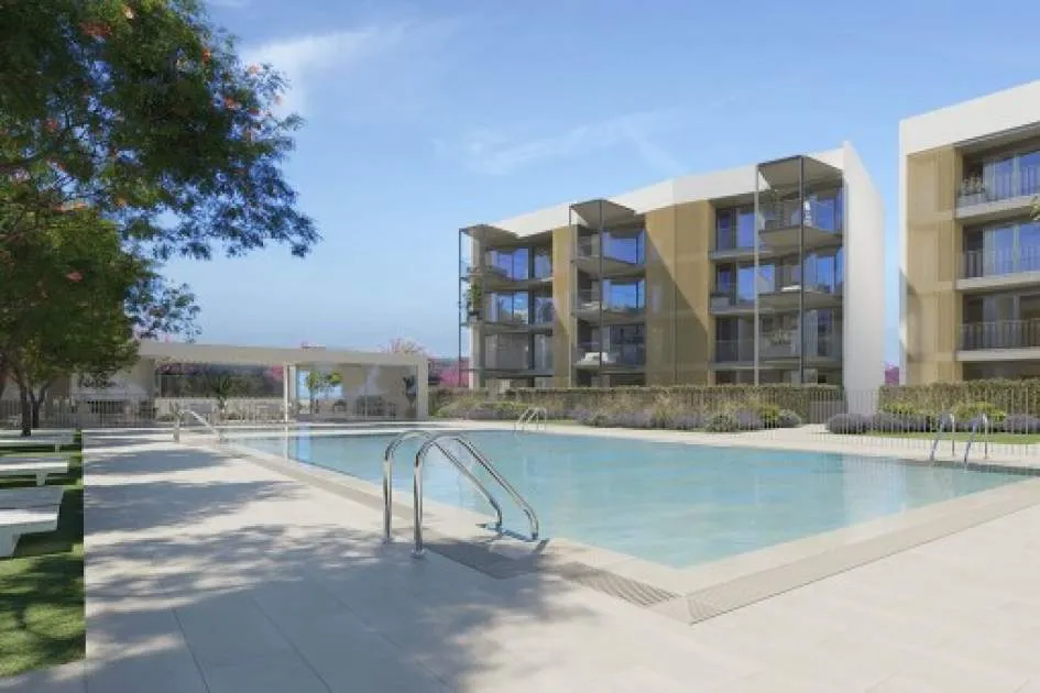 1-Schlafzimmer Penthouse-Apartment mit großzügiger Terrasse und Gemeinschafts-Pool in Palmanova