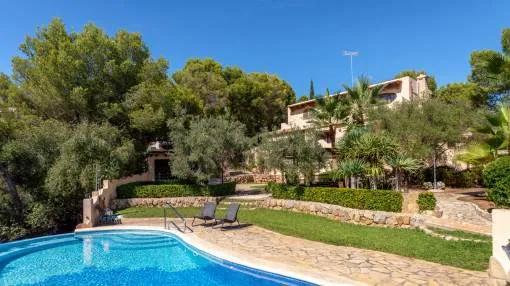 Exklusive mediterrane Villa mit Meerblick und Ferienvermietungspotenzial in Costa d'en Blanes