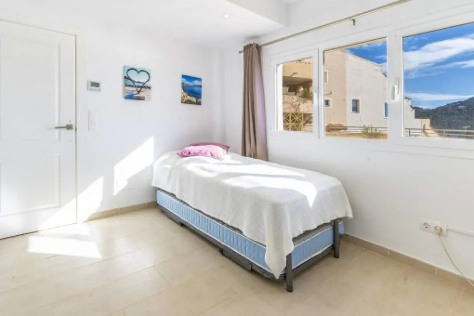 „MEER“ Mallorca geht nicht! Atemberaubendes Apartment mit phänomenalem Blick und Pool, in erster Meereslinie von Port d‘Andratx