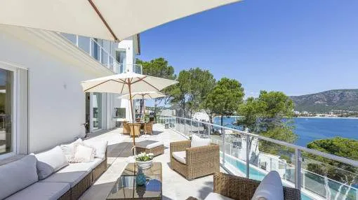 Meeresrauschen Pur - Mediterrane Villa in erster Meereslinie nahe Palmanova