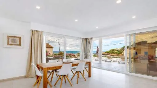 Modernes und helles Haus direkt am Meer mit separatem Gästezimmer - Saisonmiete ab Oktober