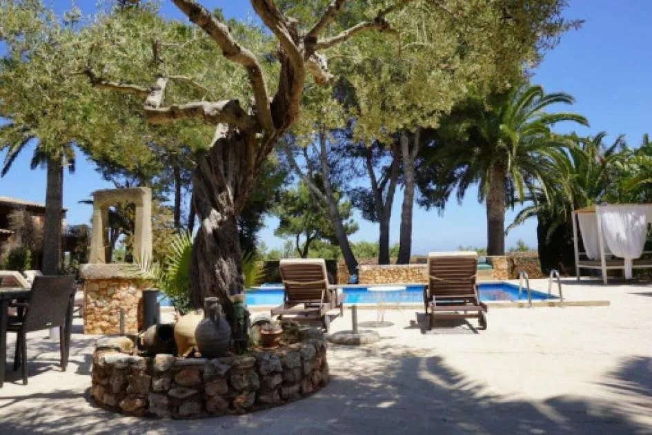 Romantisch charmantes Fincahotel mit Meerblick nahe Portocolom Romantisch charmantes Fincahotel mit Meerblick nahe Portocolom