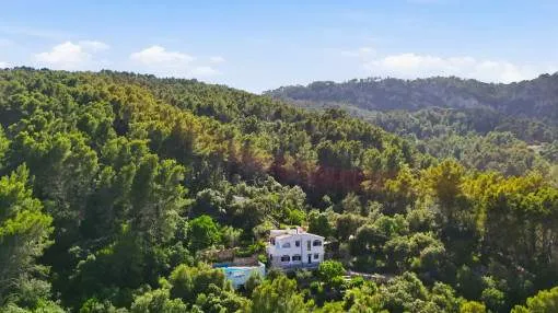 Malerische Finca in Esporles im Tramuntana-Gebirge mit Panoramablick