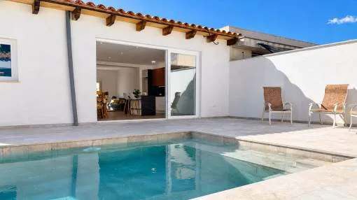Modernes Stadthaus mit Pool und  Garage in Llucmajor zur Langzeitmiete