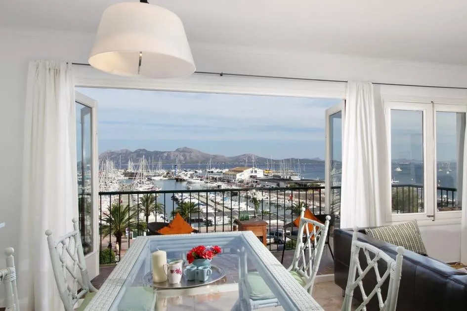 Atemberaubendes Meerblick Apartment in Puerto de Pollensa