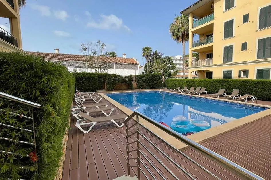Großzügige Erdgeschosswohnung mit spektakulärer Terrasse in Paguera Großzügige Erdgeschosswohnung mit spektakulärer Terrasse in Paguera