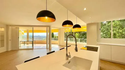 Elegantes drei-Zimmer-Apartment mit Panoramablick im Südwesten Mallorcas
