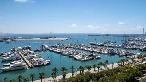 Geräumiges Penthouse in Palma mit Blick auf den Yachthafen