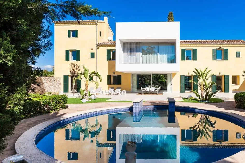 Traumhaftes Familienhaus in ruhiger Lage in Son Sardina bei Palma kaufen