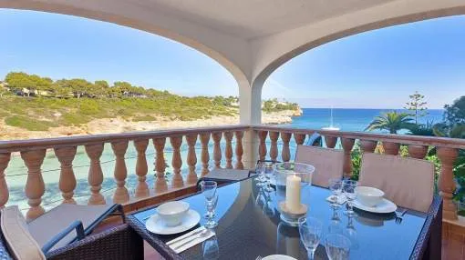 Luxuriöse Wohnung am Strand von Cala Mandia