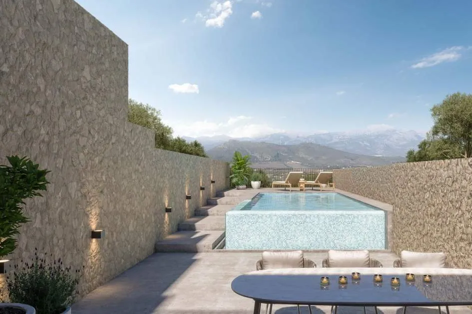 Renoviertes Dorfhaus mit Blick auf das Tramuntana Gebirge in Llubi