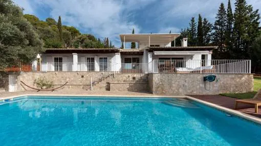 Tolle Villa in Bunyola mit freiem Blick auf die Bucht von Palma