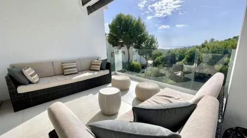 Renovierte Villa in Paguera mit Meerblick