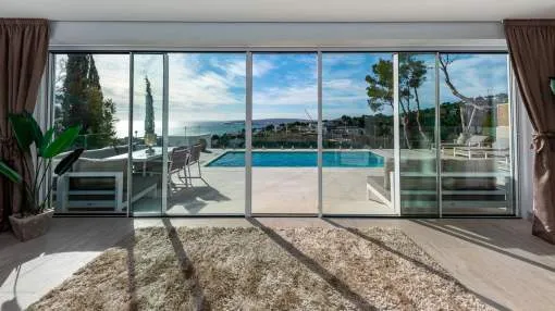 Neuwertige moderne Villa in Costa d'en Blanes mit fantastischem Panoramameerblick