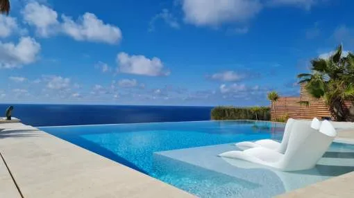 Luxuriöse Villa am Meer mit 5 Schlafzimmern im Südwesten von Mallorca