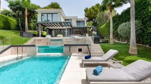Wunderschöne & geräumige Luxusvilla in Bendinat direkt am Golfplatz mit dem schönsten Swimmingpool, den Sie je gesehen haben