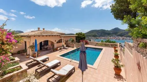 Wunderschöne mediterrane Villa mit atemberaubender Aussicht in Port Andratx