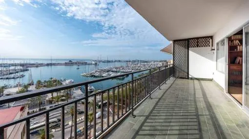 Prächtige Wohnung zu renovieren auf dem Paseo Marítimo von Palma