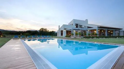 Exquisite Villa mit Pool in der Nähe von Alcudia