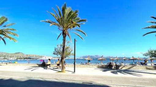 Pachtrestaurant an der Strandpromenade mit Meerblick in Puerto de Pollensa