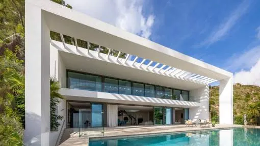 Spektakuläre Designer Villa mit Blick auf die Bucht von Palma