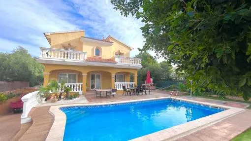 Schönes Haus mit Pool in der Nähe des Strandes, in Palmanova