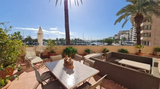 Attraktive Wohnung mit Meerblick und großer Terrasse am Hafen von Palma