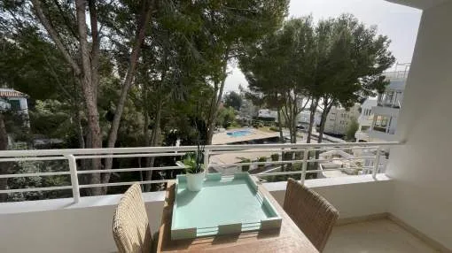 Renovierte Wohnung in einer schönen Anlage mit Parkplatz und Pool in Cas Catala kaufen