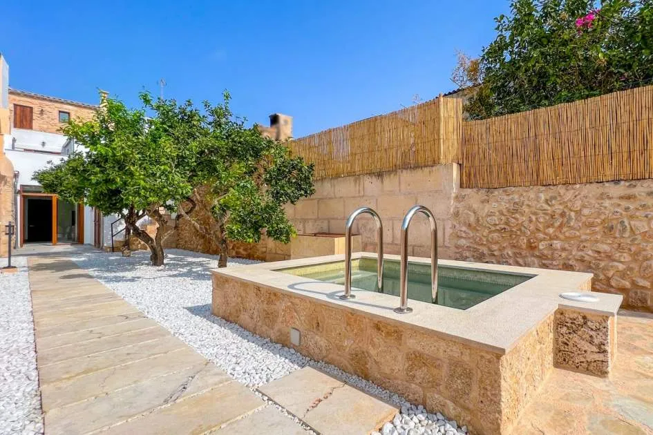 Saniertes Stadthaus mit Patio im Herzen von Llucmajor Saniertes Stadthaus mit Patio im Herzen von Llucmajor