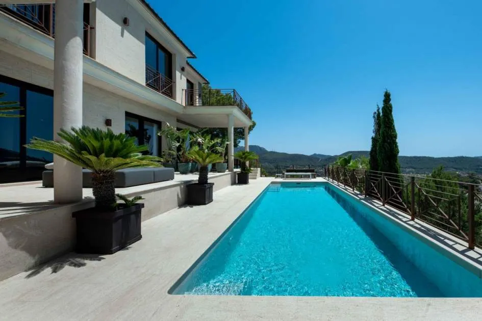Villa mit sensationellem Meerblick in erhöhter Lage in Puerto Andratx Villa mit sensationellem Meerblick in erhöhter Lage in Puerto Andratx