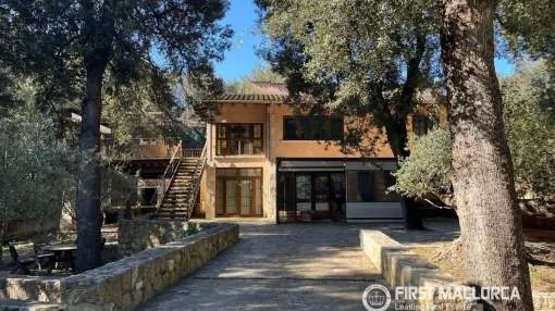 Charmantes Zweifamilienhaus mit großzügigem Garten und absoluter Privatsphäre in Son Toni, Mallorca