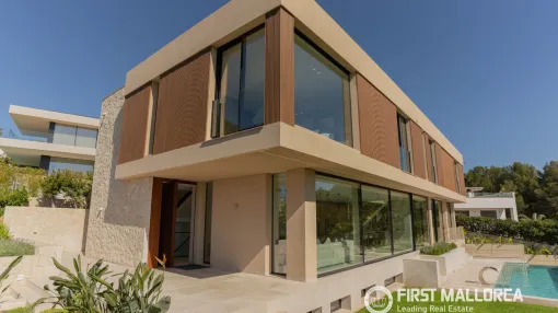Exklusive Neubau-Luxusvilla mit Meerblick in Costa d’en Blanes