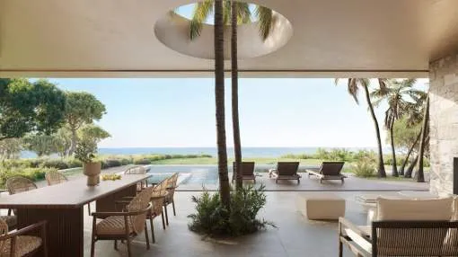 Atemberaubende Neubau-Villa in Bungalowtyp in erster Meereslinie in Sa Torre