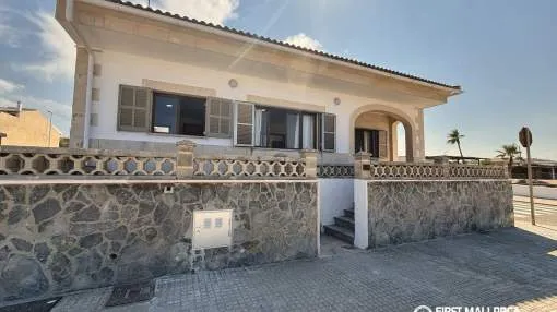 Wunderschönes Haus direkt am Meer in Son Serra de Marina für einen Kurzaufenthalt