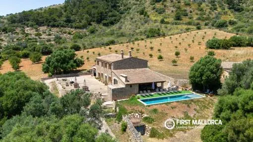 Spektakuläres Landgrundstück mit Pool in Sant Llorenç des Cardassar