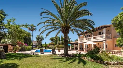 Luxuriöse Villa mit Meerblick in