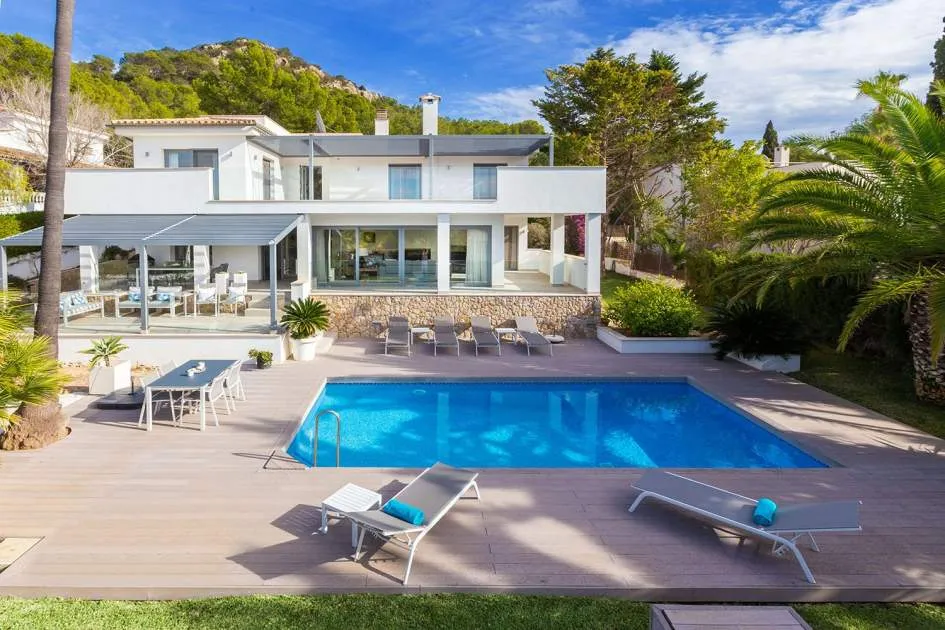 Stilvolle Villa mit Panoramablick in bester Wohnlage