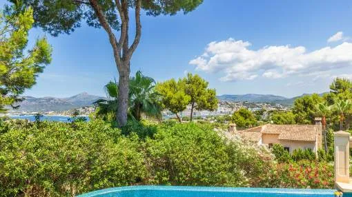 Mediterrane Familienvilla mit traumhaftem Weitblick