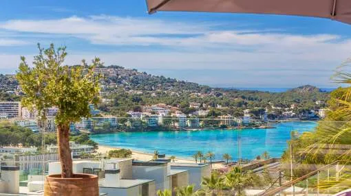 Hochwertige Villa in ruhiger Lage oberhalb der Bucht